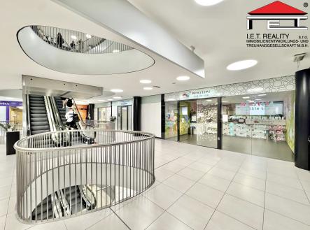 IMG_8402 | Pronájem - obchodní prostor, 50 m²