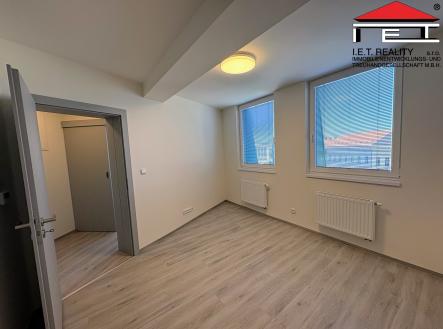 7 | Pronájem bytu, 2+1, 37 m²