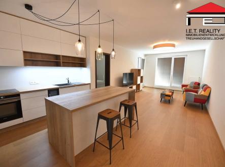 t7DDdCY-SAKkHf4xoDtFwg | Prodej bytu, 4+kk, 111 m²