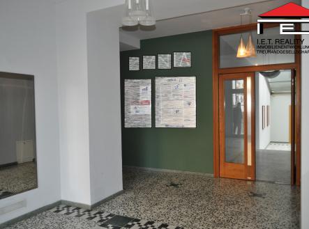 Pronájem - kanceláře, 167 m²