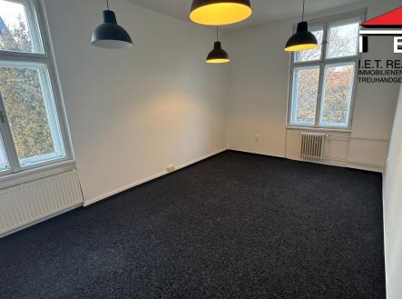 IMG-20241206-WA0005 | Pronájem - kanceláře, 135 m²