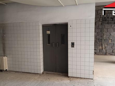IMG_20250120_131108 | Pronájem - komerční objekt, sklad, 409 m²