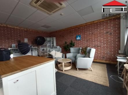 IMG_20250314_094501 | Pronájem - komerční objekt, sklad, 2 694 m²