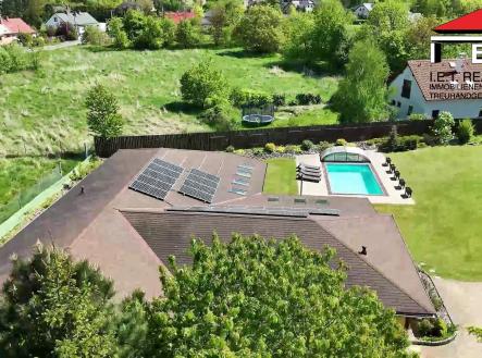 pohled 2 | Prodej - dům/vila, 275 m²