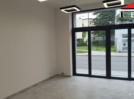 IMG_20250530_100657 | Pronájem - obchodní prostor, 33 m²