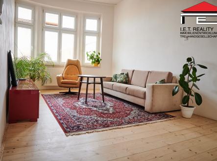 Pronájem bytu, 1+kk, 200 m² obrázek
