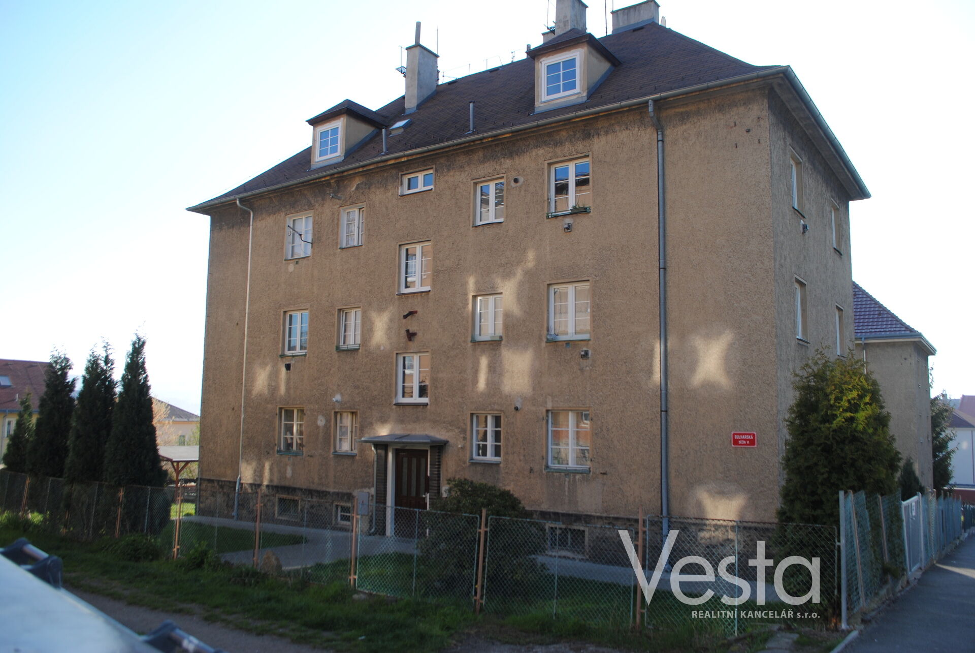 Hezký byt 1+kk na Letné