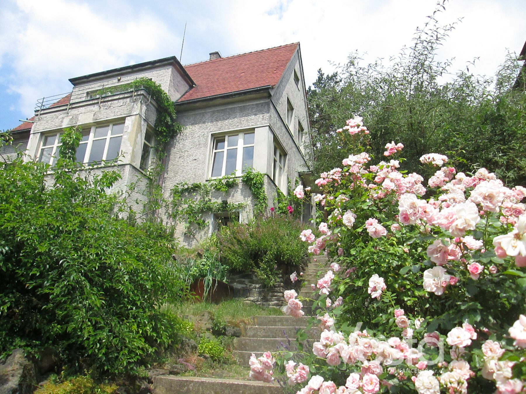 Nádherná pozdně modernistická vila v Děčíně