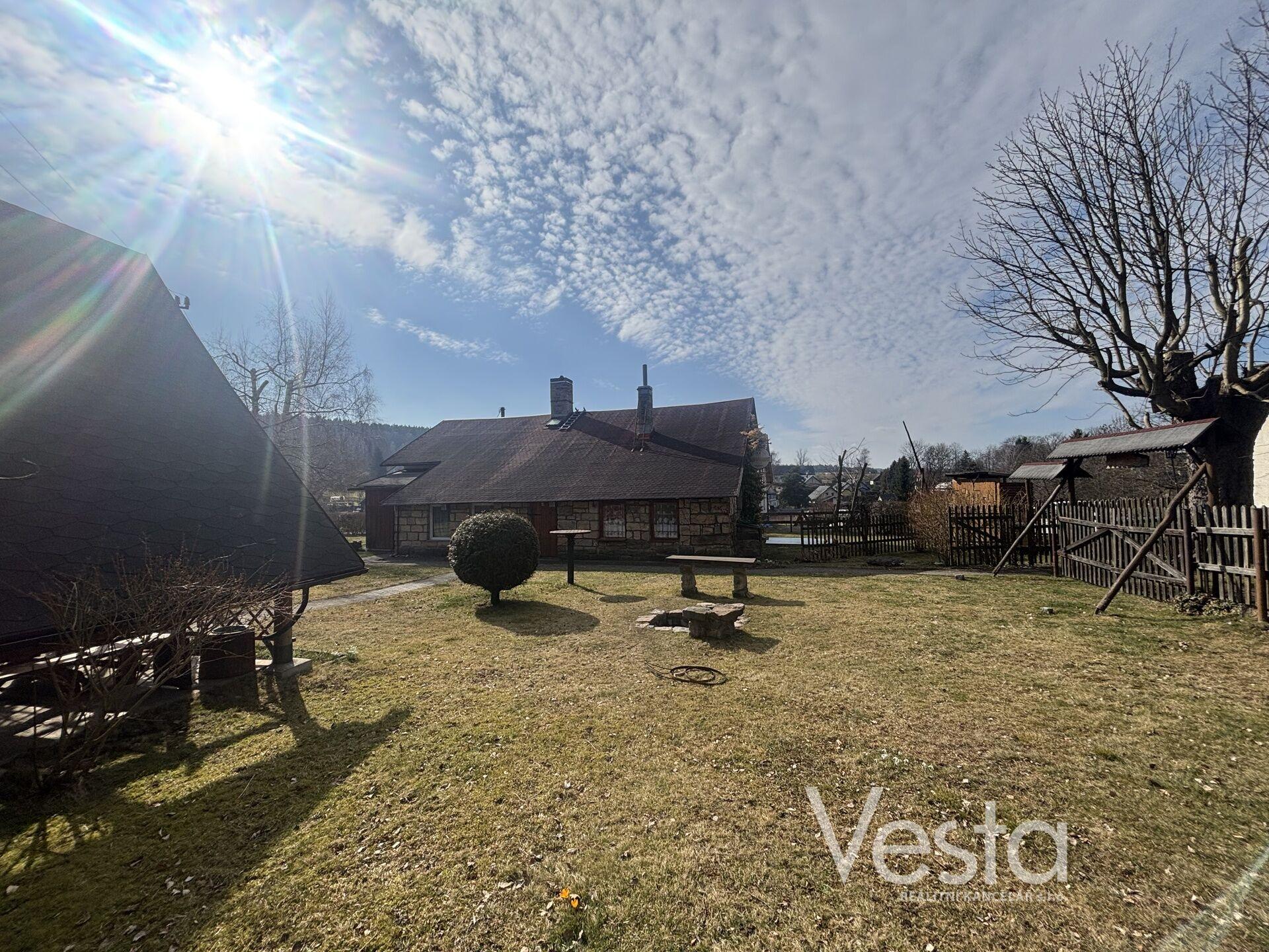 Hezká chalupa s nádhernou zahradou v Růžové