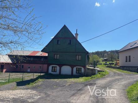 Prodej - dům/vila, 216 m²