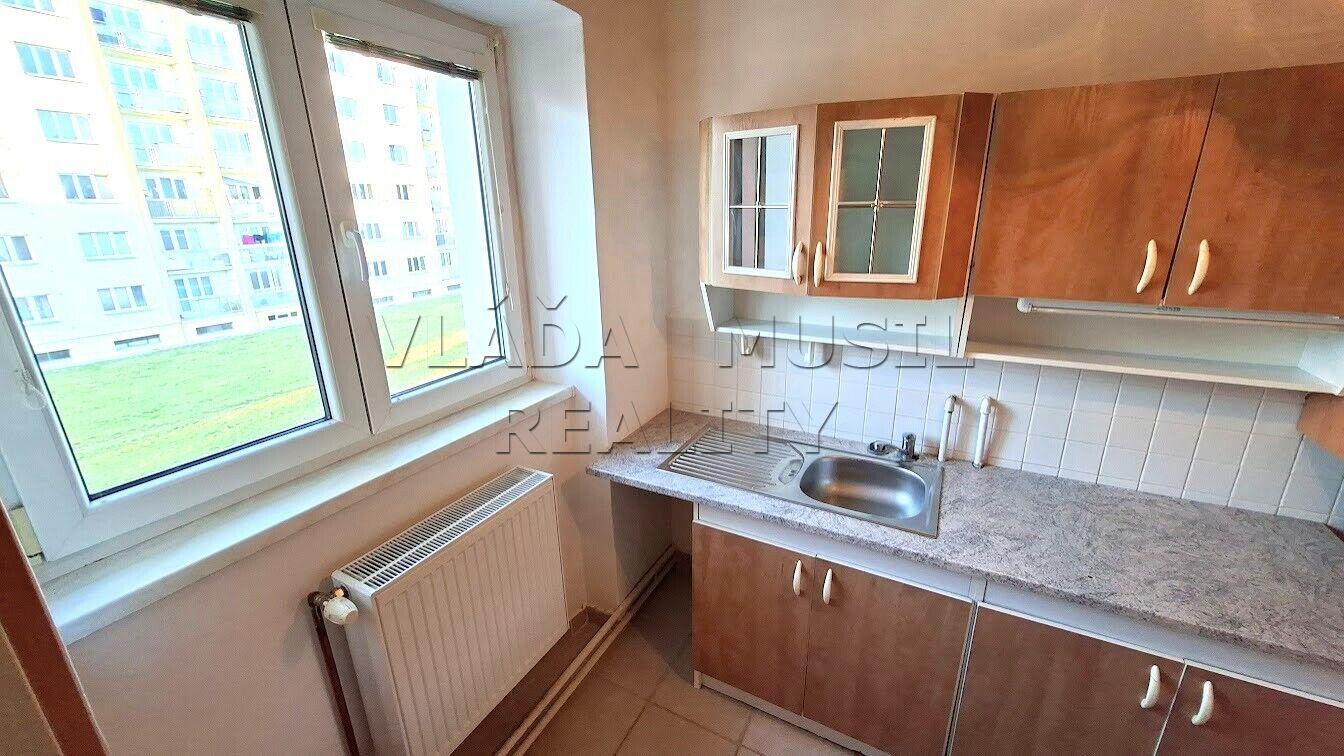 Prodej bytu 2+1/B, Třída Míru, Beroun, OV.