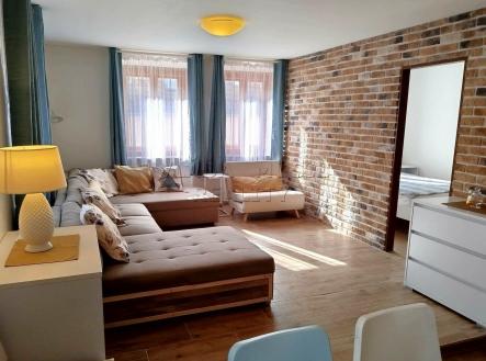 Pronájem bytu, 2+kk, 60 m²