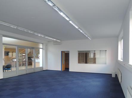 Pronájem - kanceláře, 99 m²