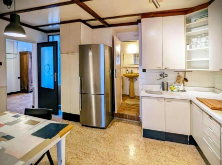 PXL_20251022_134956678.MP~2 a.jpg | Prodej - dům/vila, 180 m²