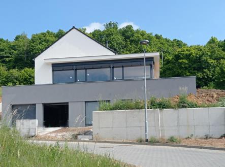 IMG_20250521_101136 a.jpg | Prodej - dům/vila, 205 m²