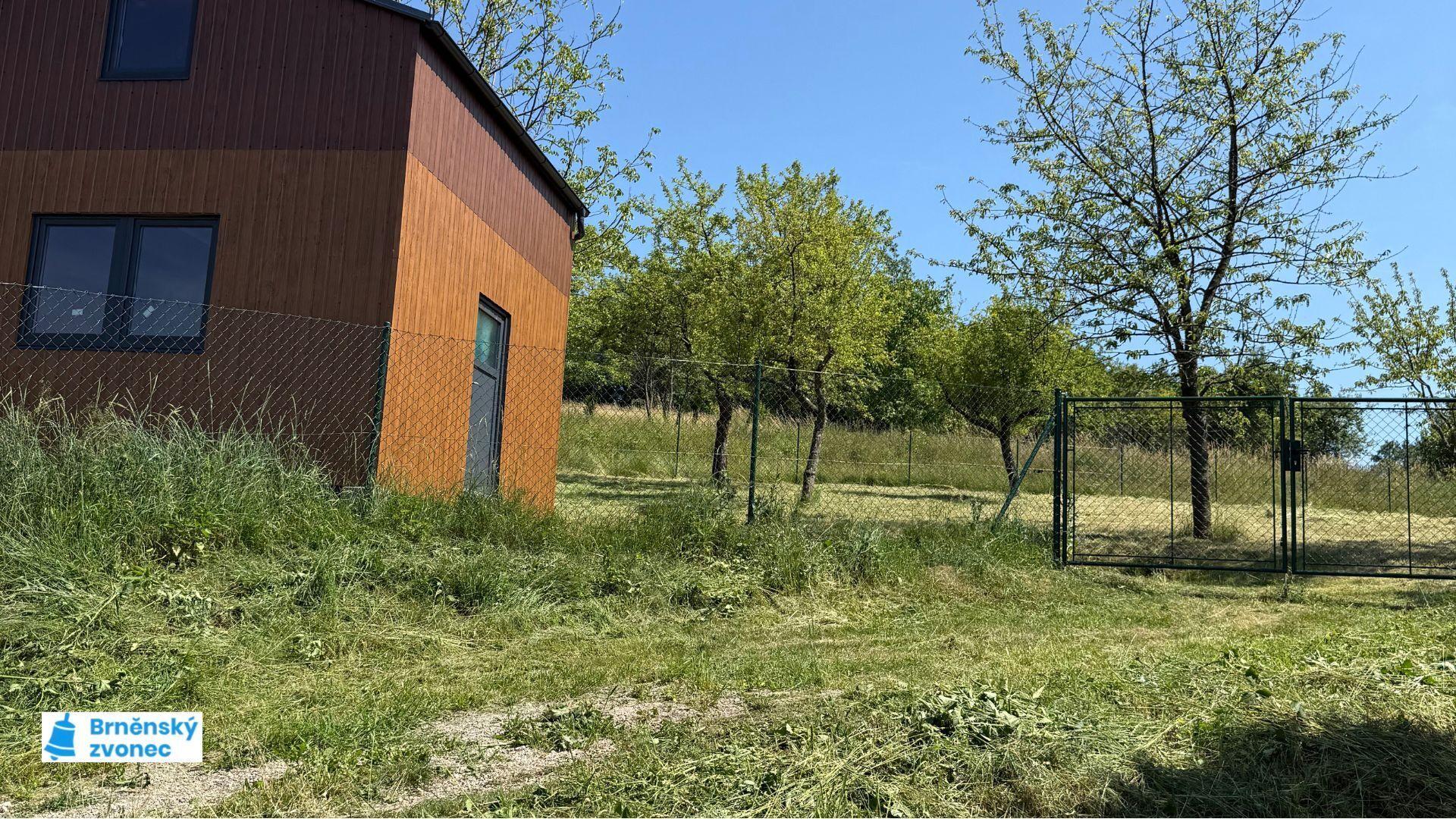 Hájek u Tišnova - pozemek o výměře 965 m2