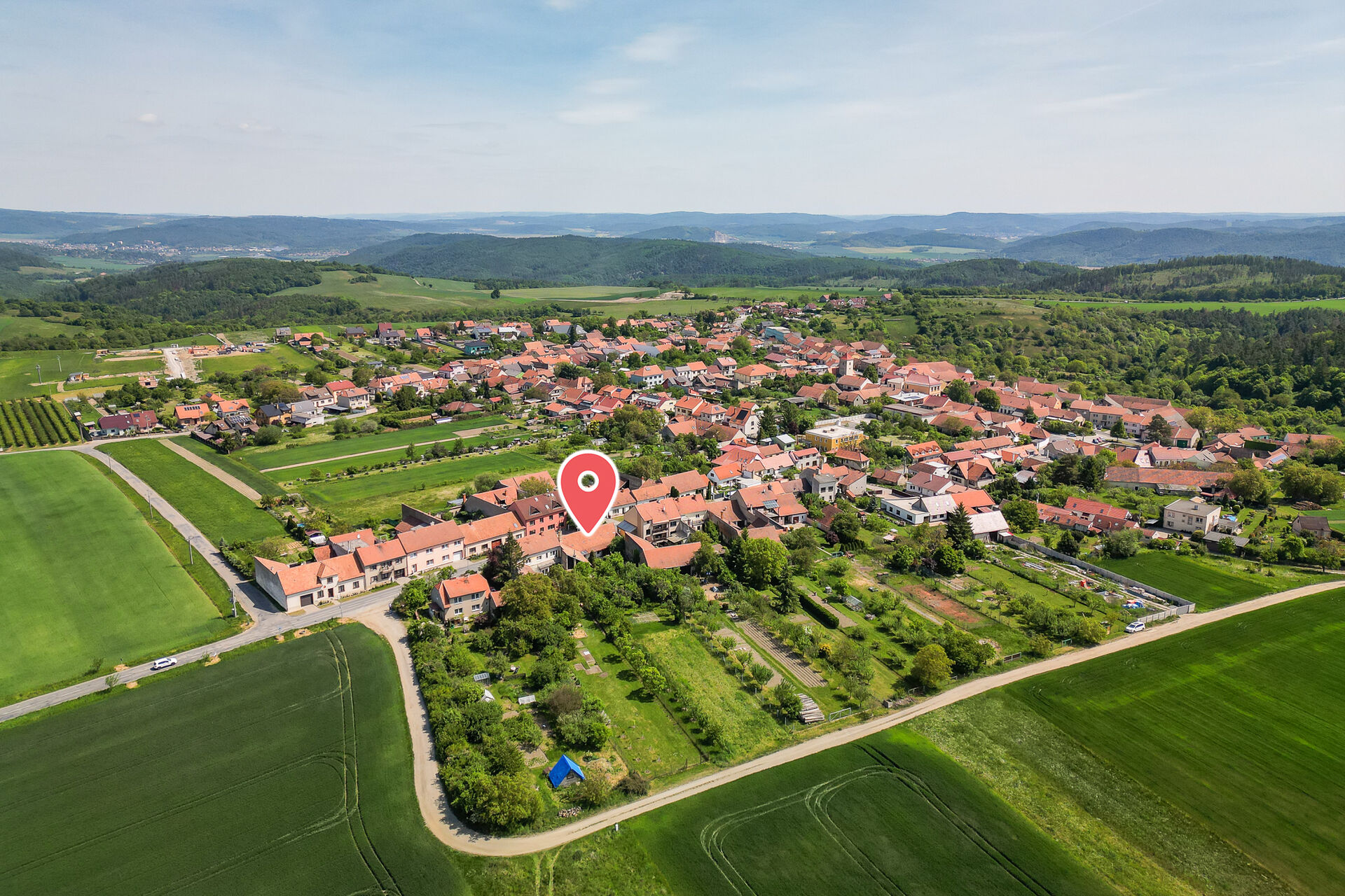Prodej rodinný dům Lažánky u Veverské Bítýšky s garáží, sklepem, pozemek 1929 m2,