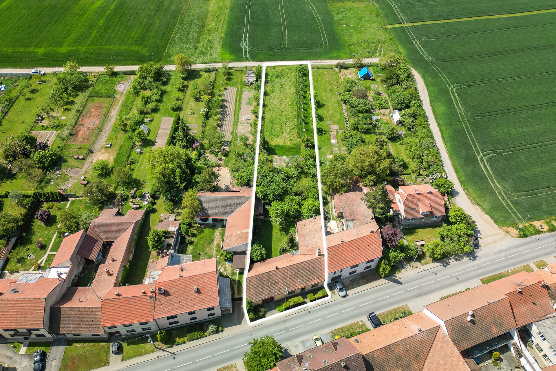 Prodej rodinný dům Lažánky u Veverské Bítýšky s garáží, sklepem, pozemek 1929 m2,