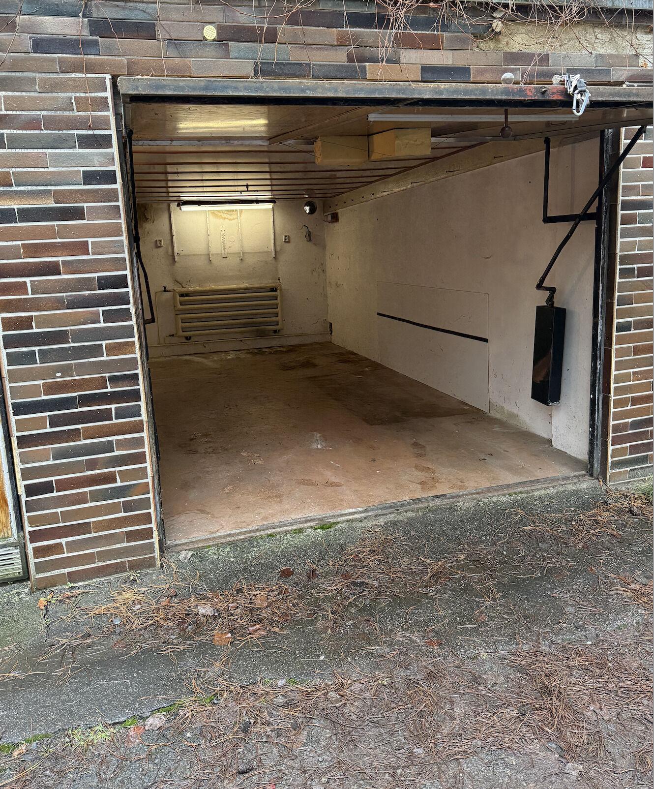 Pronájem garáže 16m² Marie Majerové, Brno - Lesná