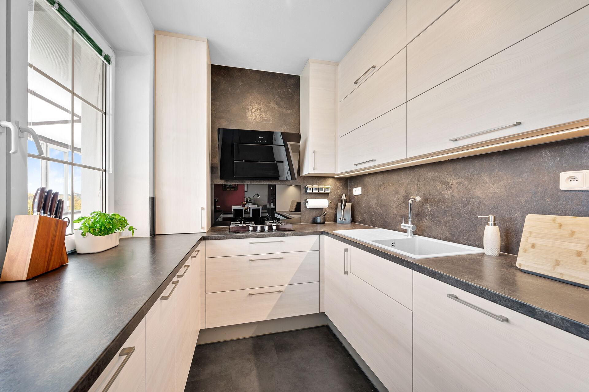 Prodej bytu 4+kk s jídelnou a terasou 129,9 m² + gar. stání + sklepní kóje, Vyhlídka, Brno - Lesná