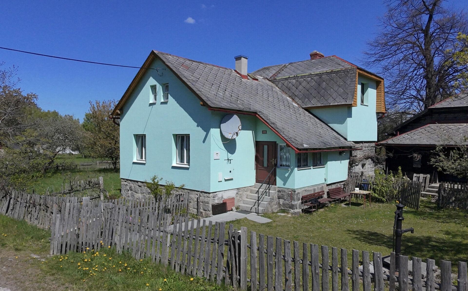 Prodej rodinného domu 101 m², pozemek 2004 m² Vápenná