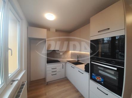 Obrázek k zakázce č.: 730451 | Pronájem bytu, 3+1, 74 m²