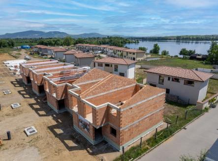 DJI_0521 | Rezidence Pasohlávky, řadové rodinné domy přímo u vody
