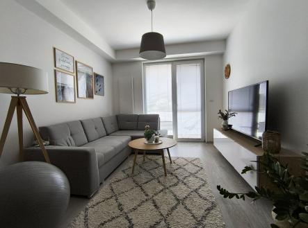 003 | Pronájem bytu, 2+kk, 58 m²