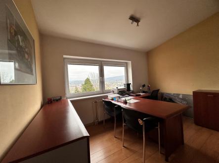 2 | Prodej - kanceláře, 183 m²