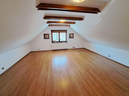 20250428_095910 | Prodej - dům/vila, 268 m²