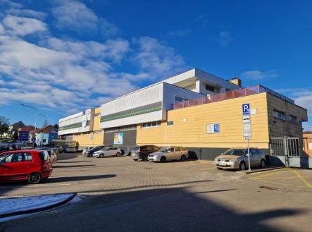 obchodní_dům_parkoviště | Pronájem - obchodní prostor, 78 m²