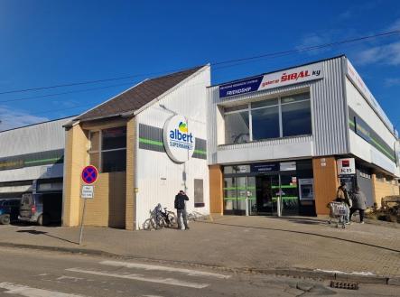 obchodní_dům_vchod | Pronájem - kanceláře, 76 m²