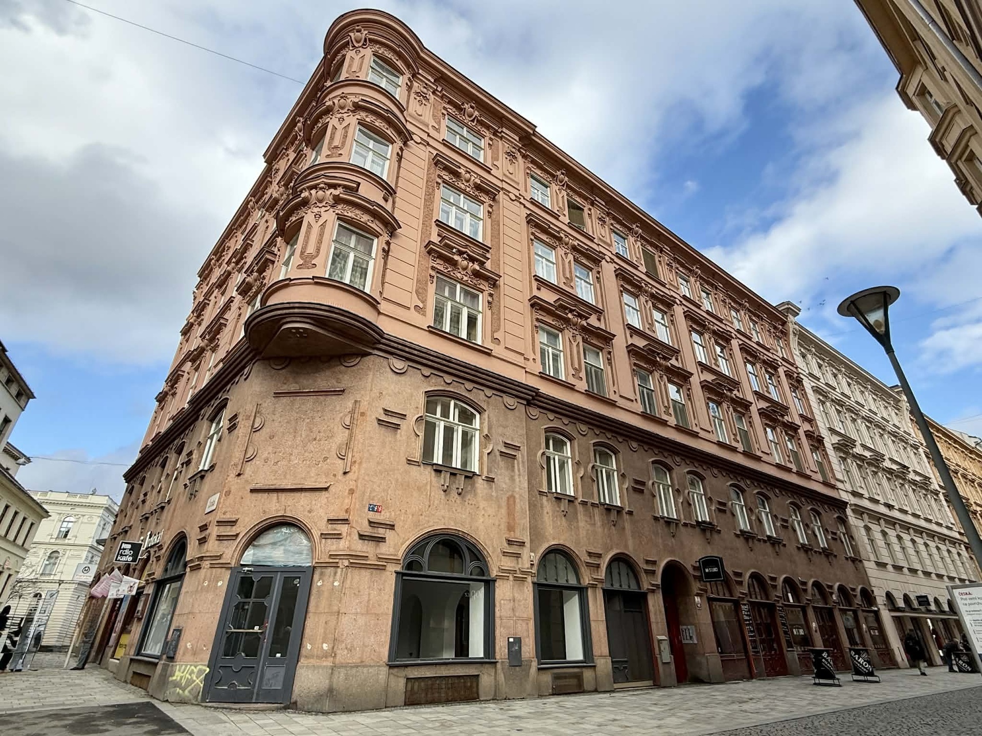 4ad7170b-9d7f-436f-8723-add3917a80c6