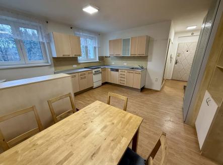 836fb500-3f75-455d-8c2e-14c62f128ff3 | Prodej bytu, 2+1, 66 m²