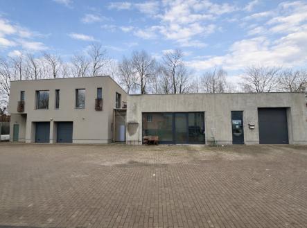 1111 | Prodej - kanceláře, 379 m²