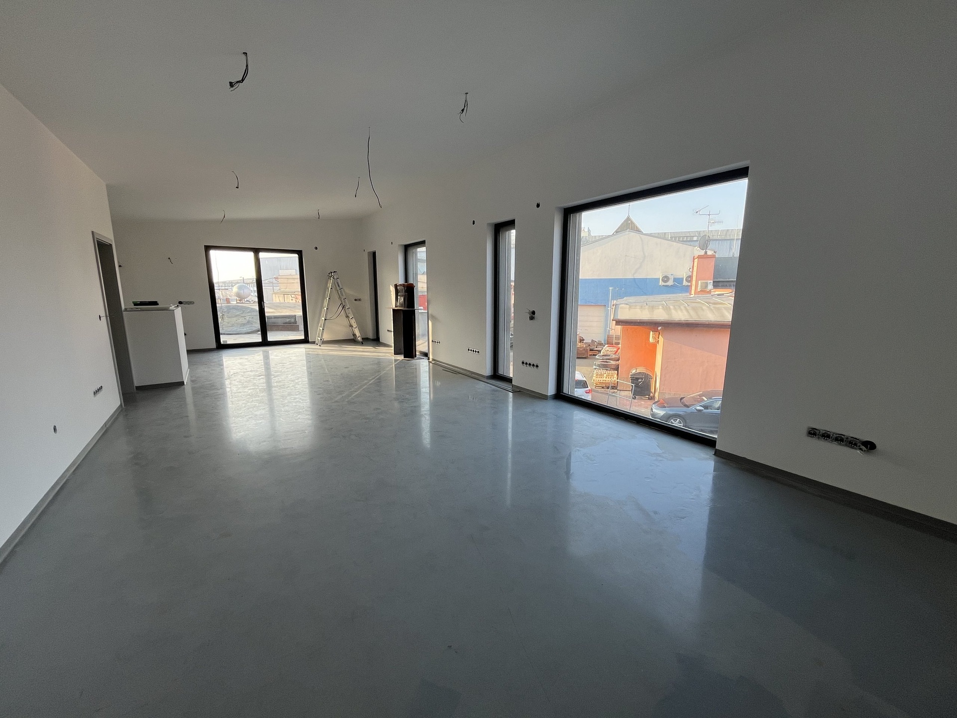 Komerční objekt 379 m² s potenciálem rozšíření, Brno-Slatina