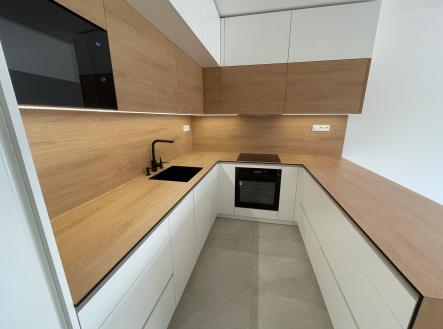 IMG_2310 | Pronájem bytu, 2+kk, 77 m²