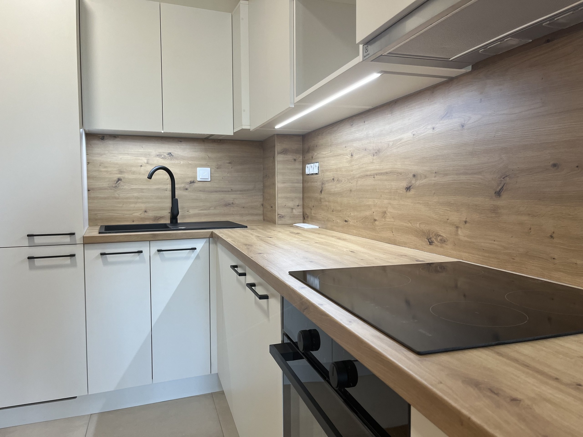 Prodej bytu 1+kk, CP 41 m² + balkon 3.9 m², Bystřice nad Pernštejnem (7)