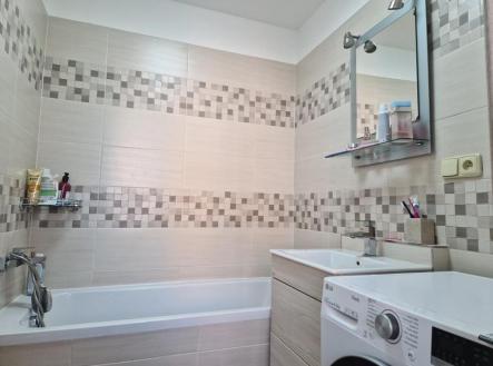 koupelna_2 | Prodej bytu, 2+1, 64 m²