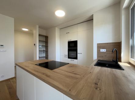 7 | Pronájem bytu, 2+kk, 64 m²