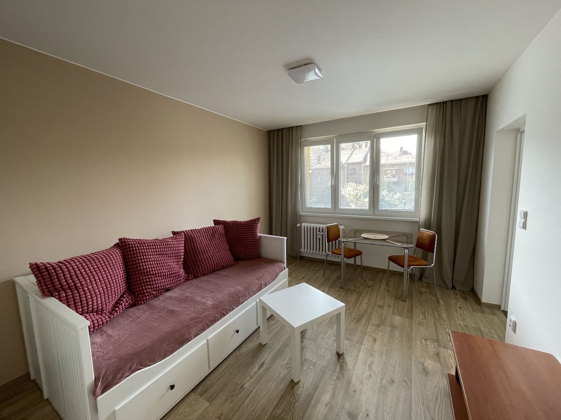 Pronájem částečně zařízeného bytu 1+kk, CP 27 m², Brno - Štýřice