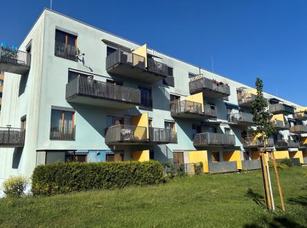CE 2531 | Prodej bytu, 2+kk, 44 m²
