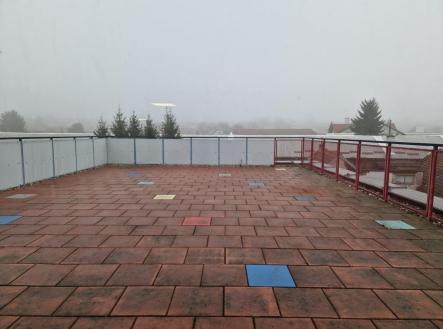 terasa | Pronájem - komerční objekt, jiný, 178 m²