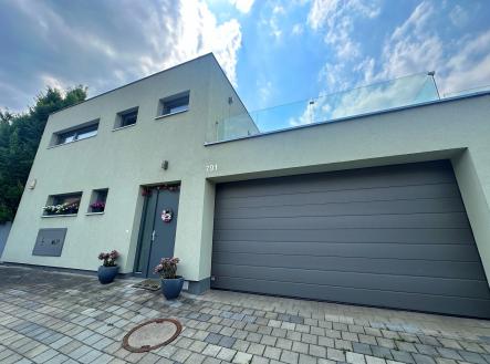 vodní foto | Prodej - dům/vila, 216 m²
