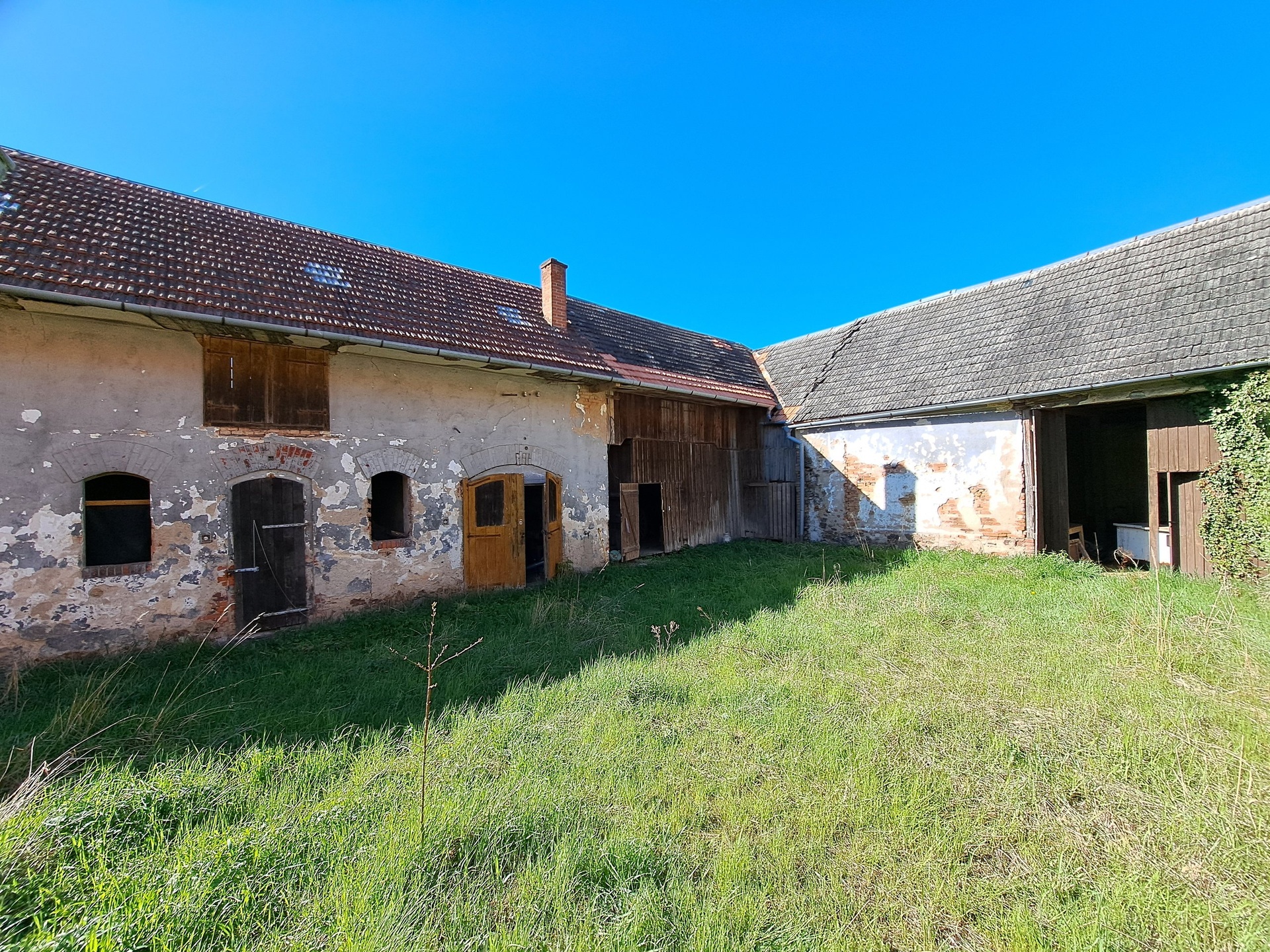Prodej zemědělské usedlosti UP 935 m², pozemek 1 413 m², Budeč