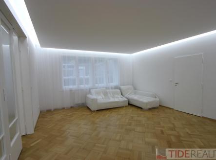 Pronájem bytu, 4+1, 142 m²