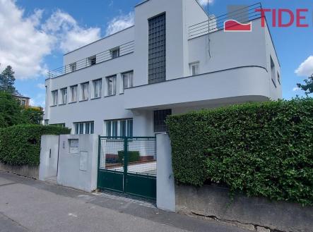 Pronájem bytu, 4+1, 142 m² obrázek
