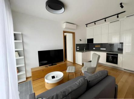 . | Pronájem bytu, 2+kk, 50 m²