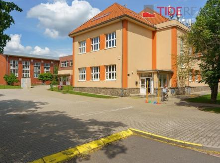 . | Prodej - dům/vila, 170 m²