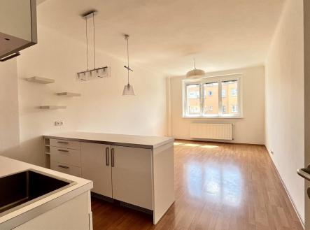 . | Pronájem bytu, 2+kk, 50 m²